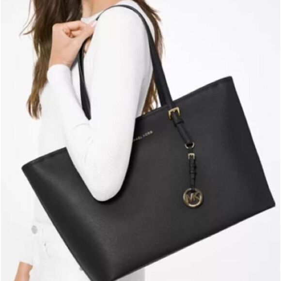 MICHAEL KORS Large Jet Set Tote in Black Saffiano Leather - Picture 1 of 15